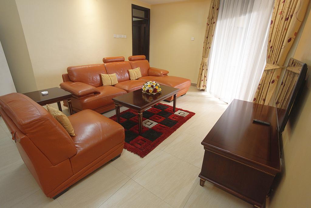 Royal Suites Кампала Экстерьер фото
